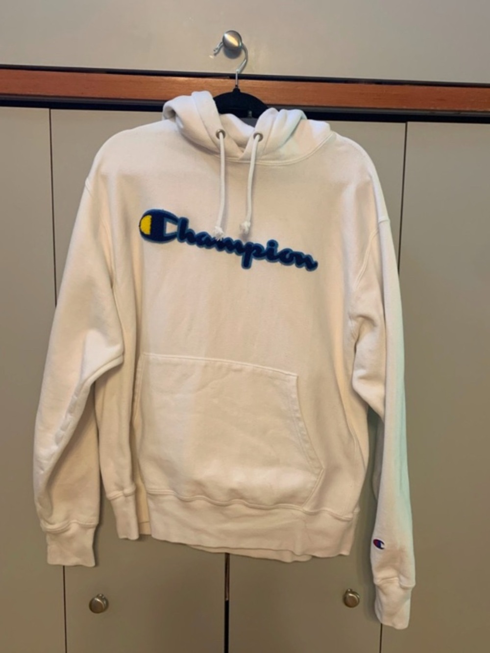 Champion White Logo Hoodie | Size Large | Cozy Streetwear|reverse weave